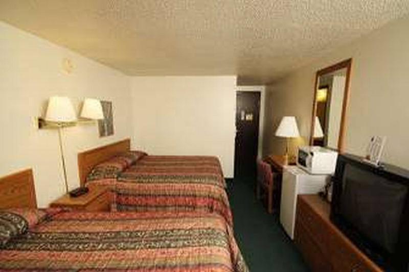 Travelodge Yankton Стая снимка